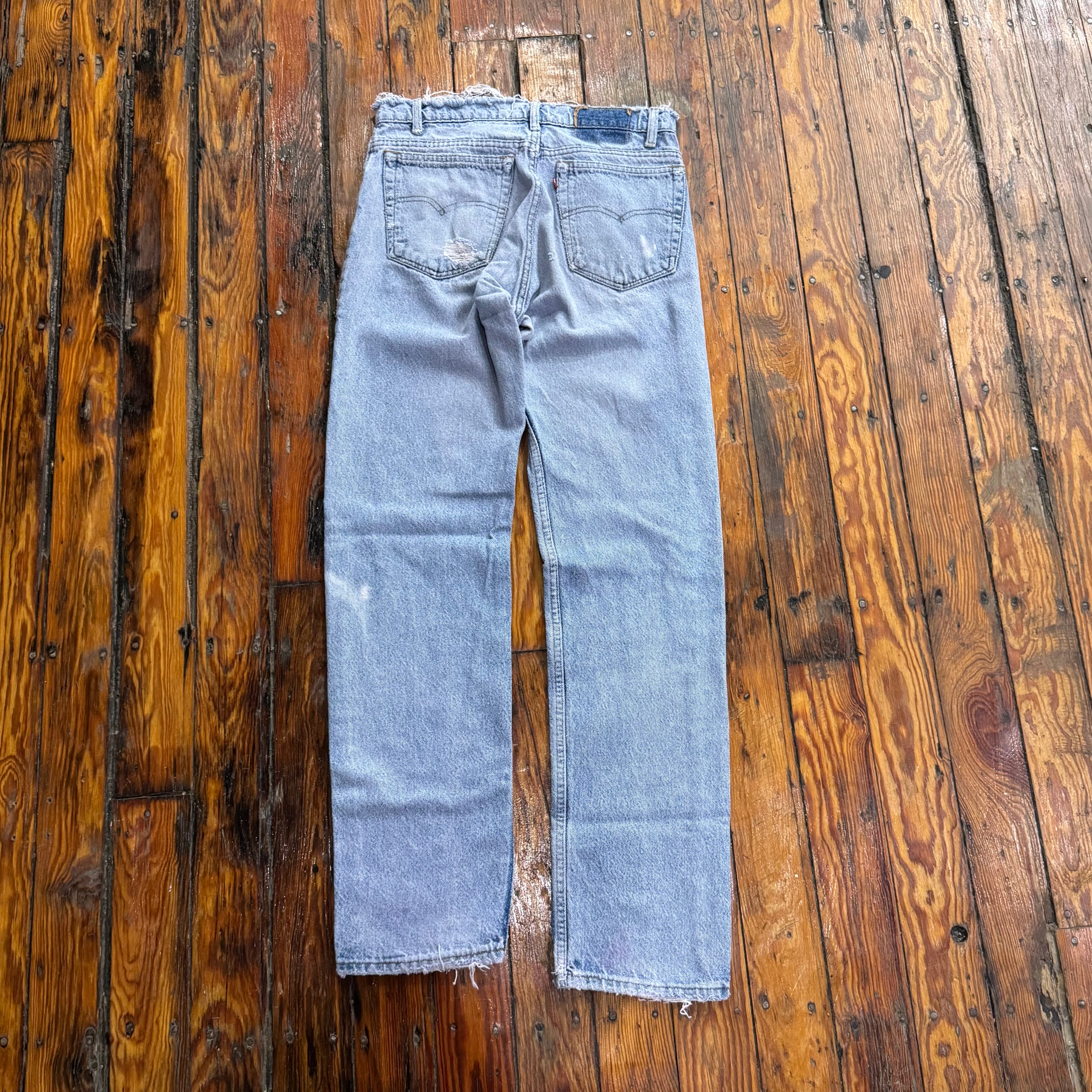 Vintage Thrashed Levi’s Denim Jeans Sz 32x34