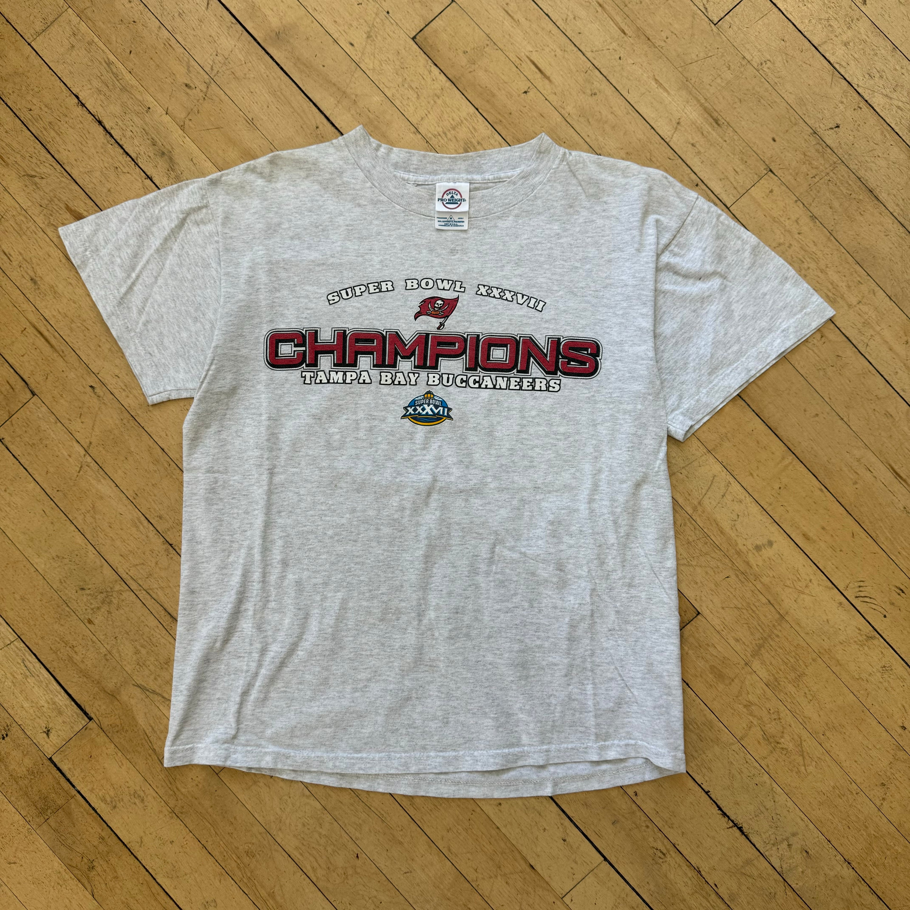 Vintage Tampa Bay Buccaneers T-shirt Sz M