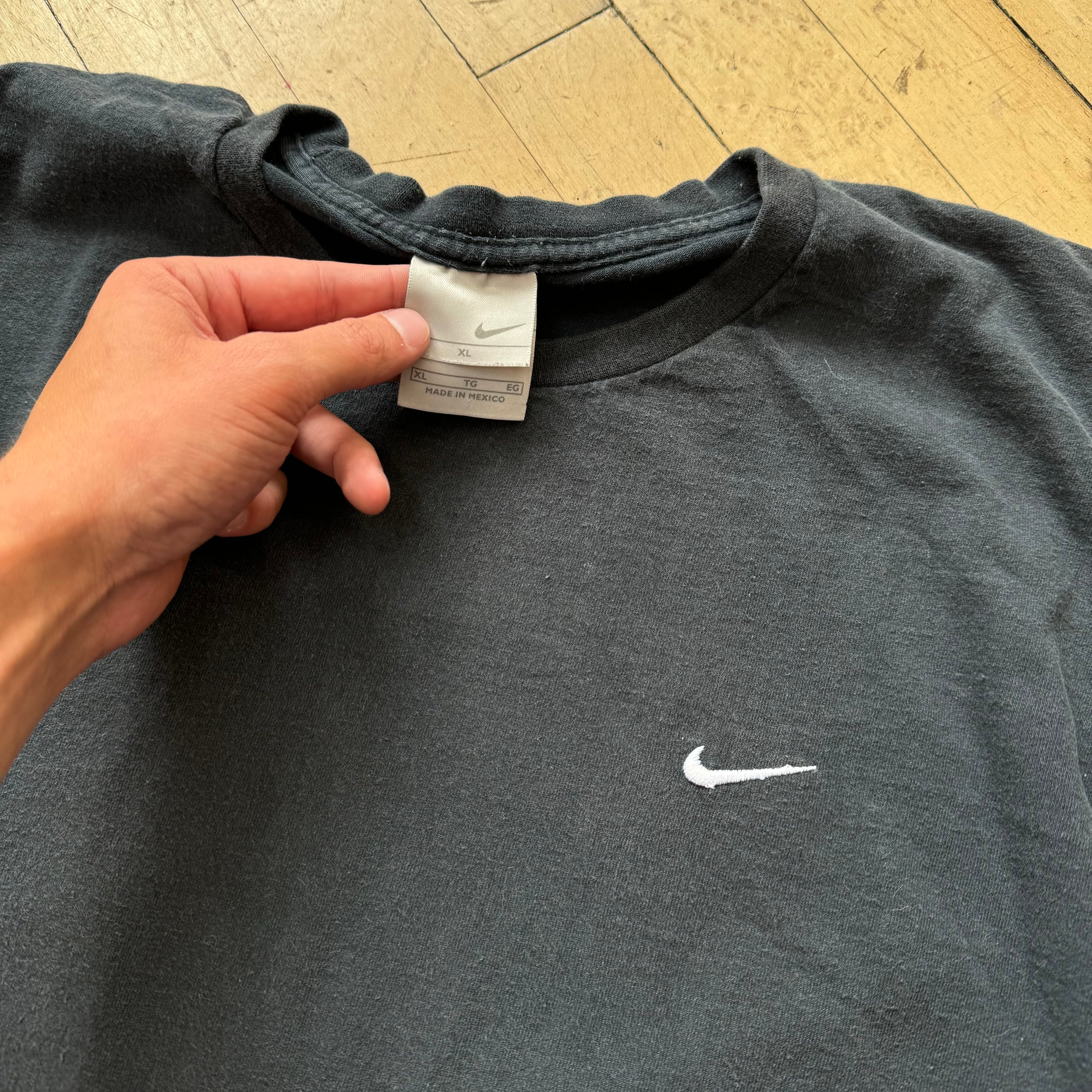 Vintage Nike Simple Swoosh T-shirt Sz XL
