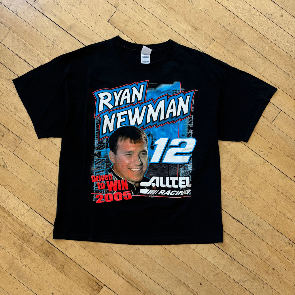 Y2K Ryan Newman Nascar T-shirt Sz XL