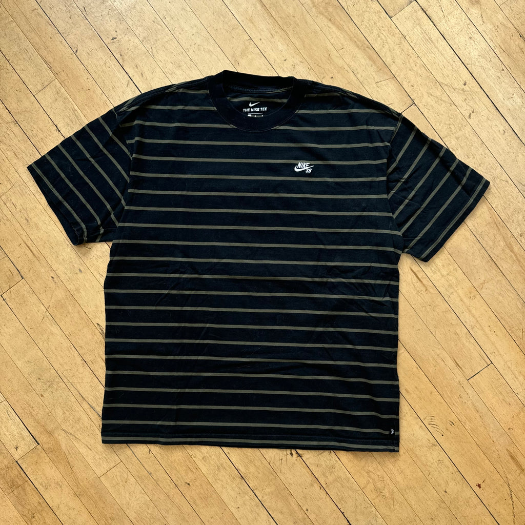 Y2K Nike SB striped T-shirt Sz XL