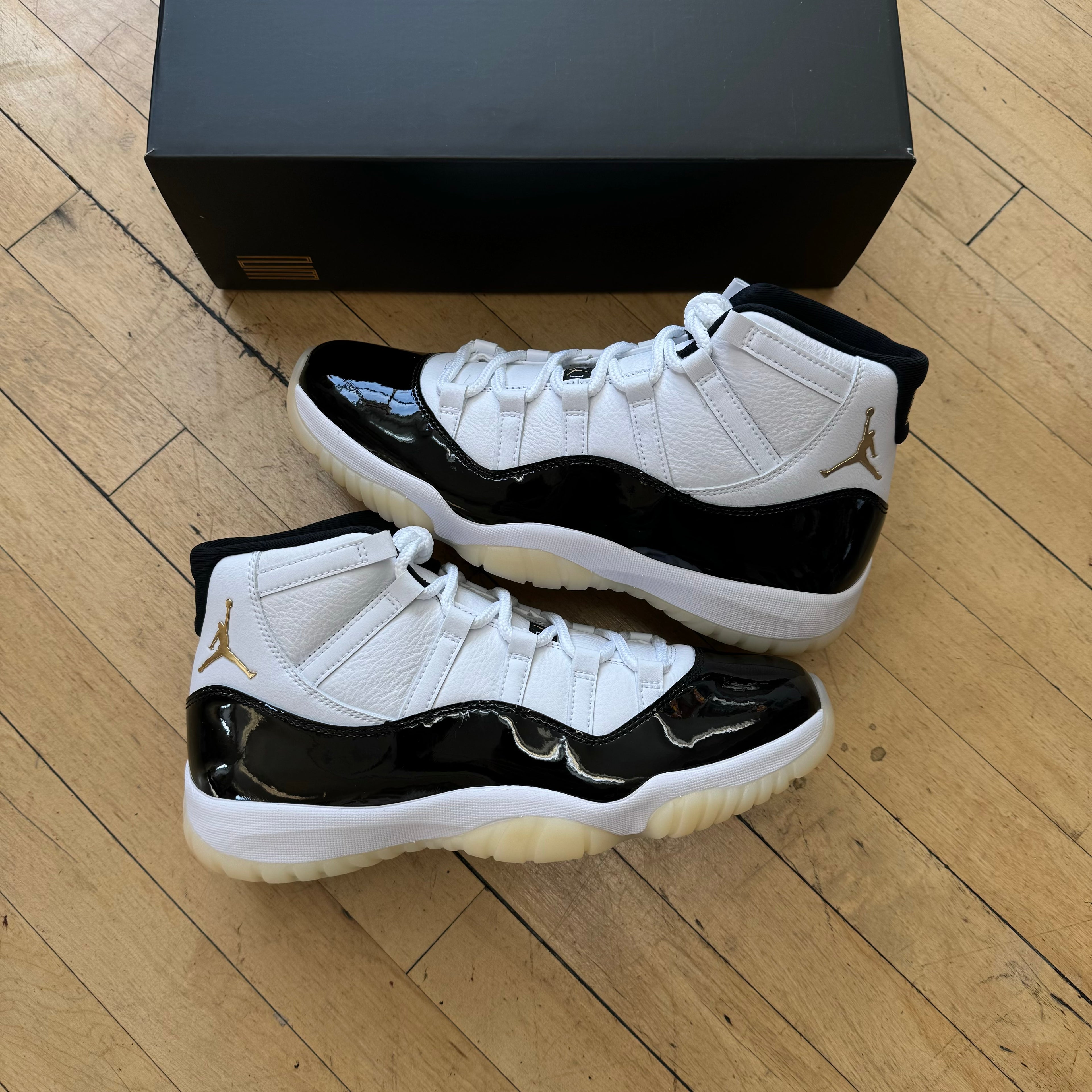 Jordan 11 Retro Gratitude Sz 11 (DS)