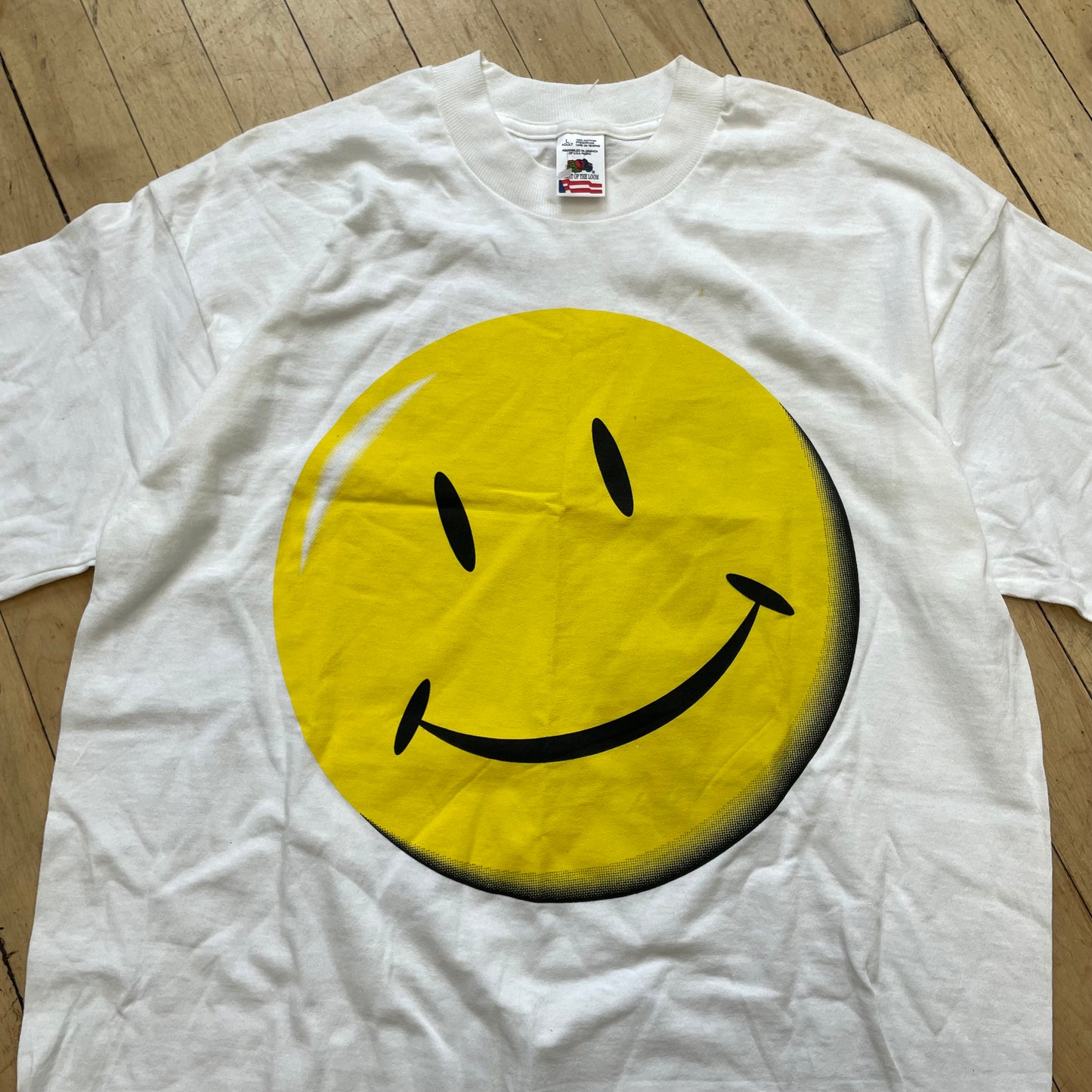 Vintage Big Smiley Face T-shirt Sz L