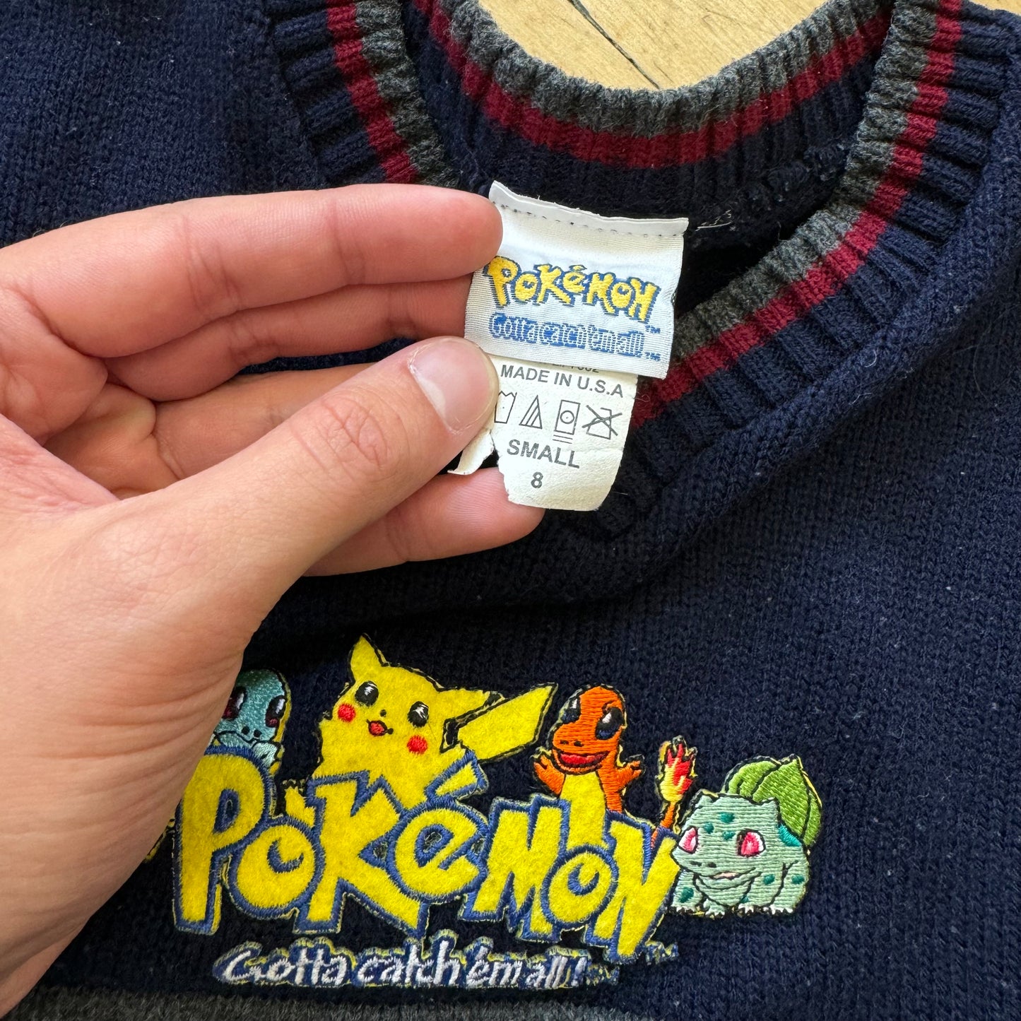 Vintage Pokémon embroidered Sweater Sz 7 Kids