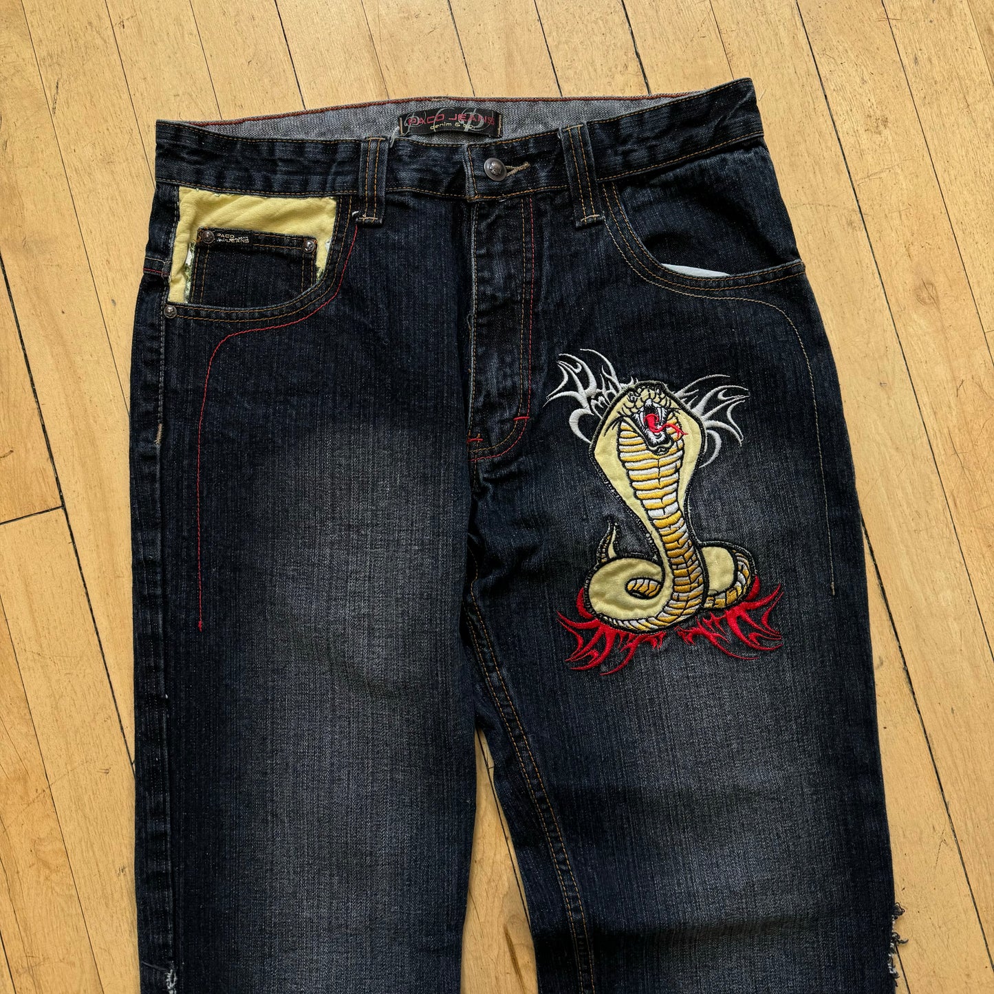 Vintage Y2K Paco Embroidered Cobra Denim Jeans Sz 31x31