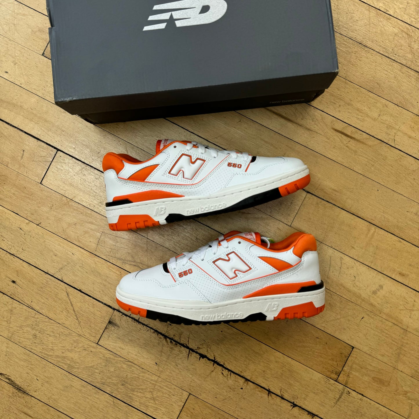 New Balance 550 Orange Sz 9