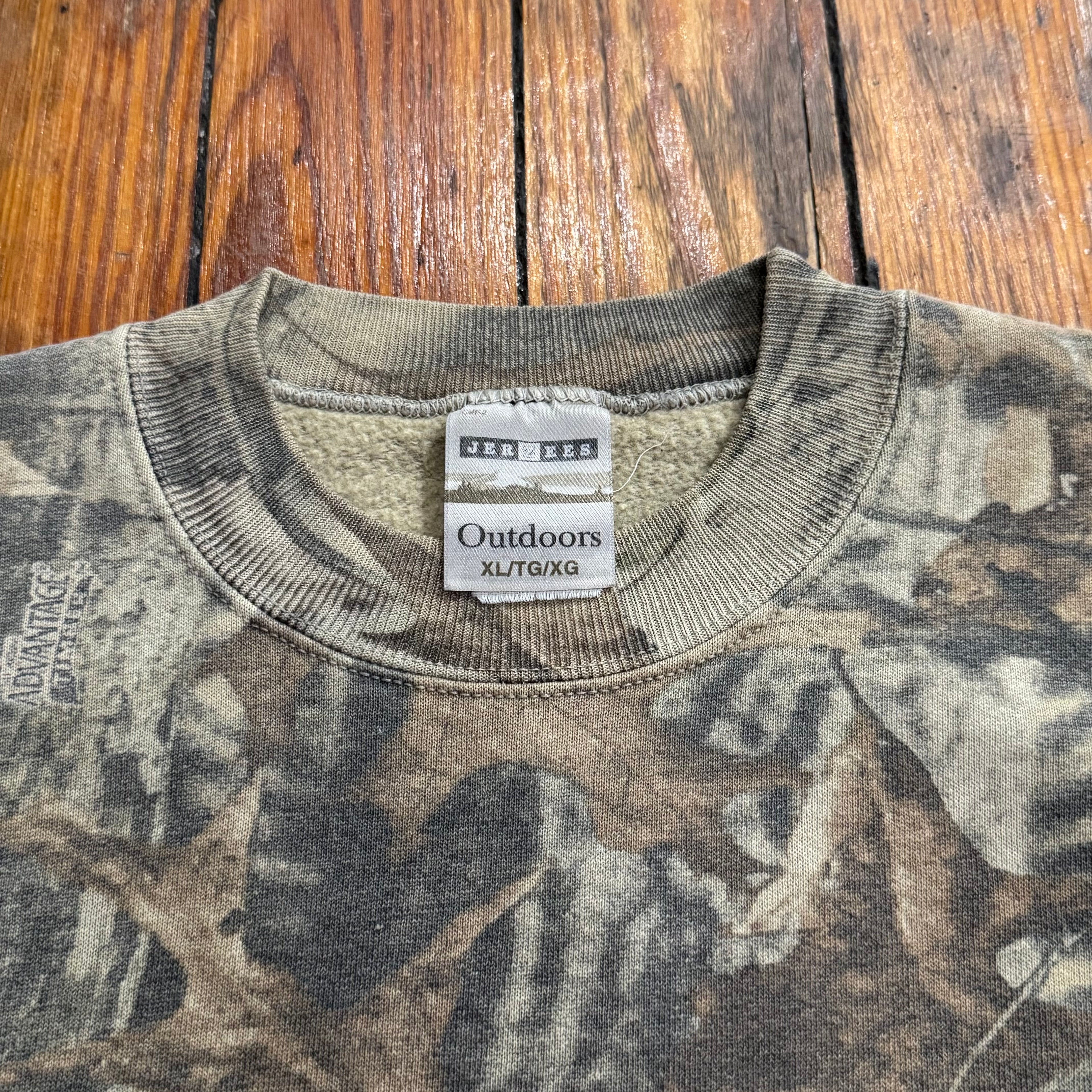 Vintage Jerzees Outdoors Camo Crewneck Sz XL