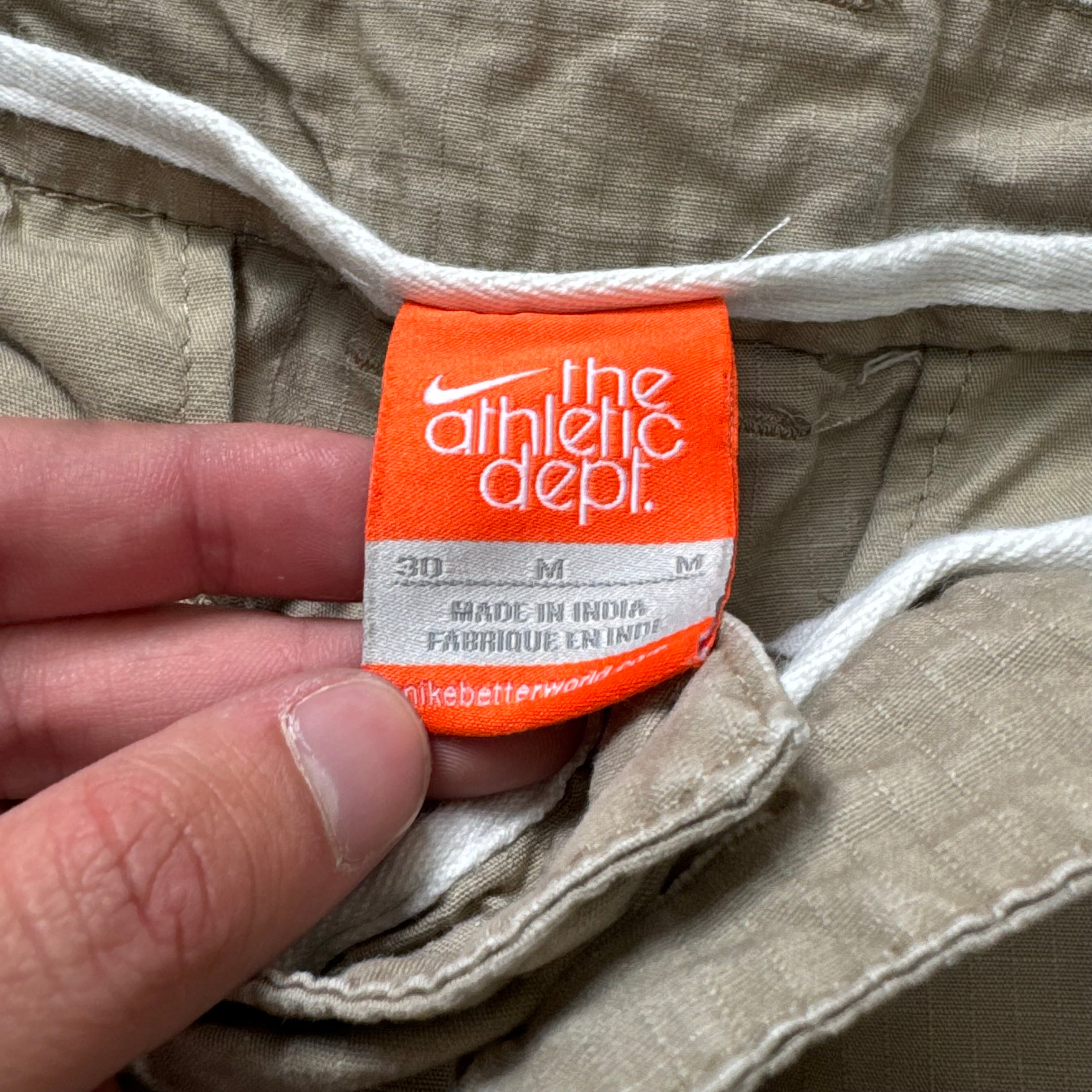 Vintage Nike Khaki Cargo Shorts Sz 30