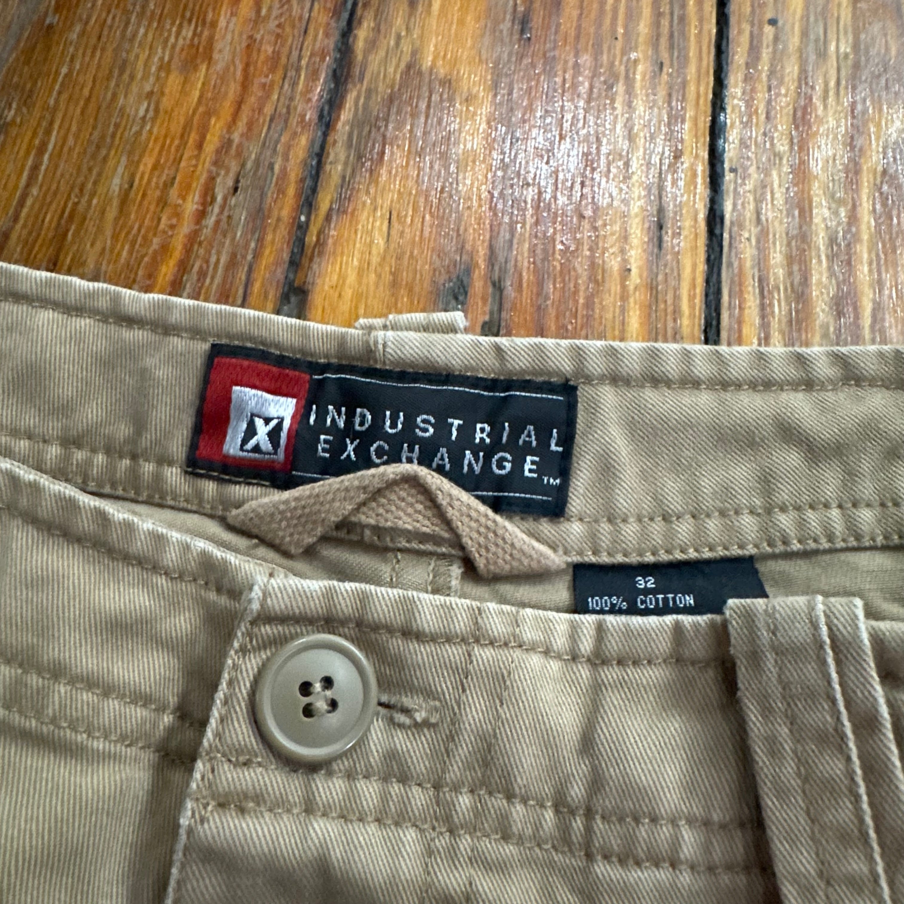 Y2K Industrial Exchange Cargo Khaki Shorts Sz 32