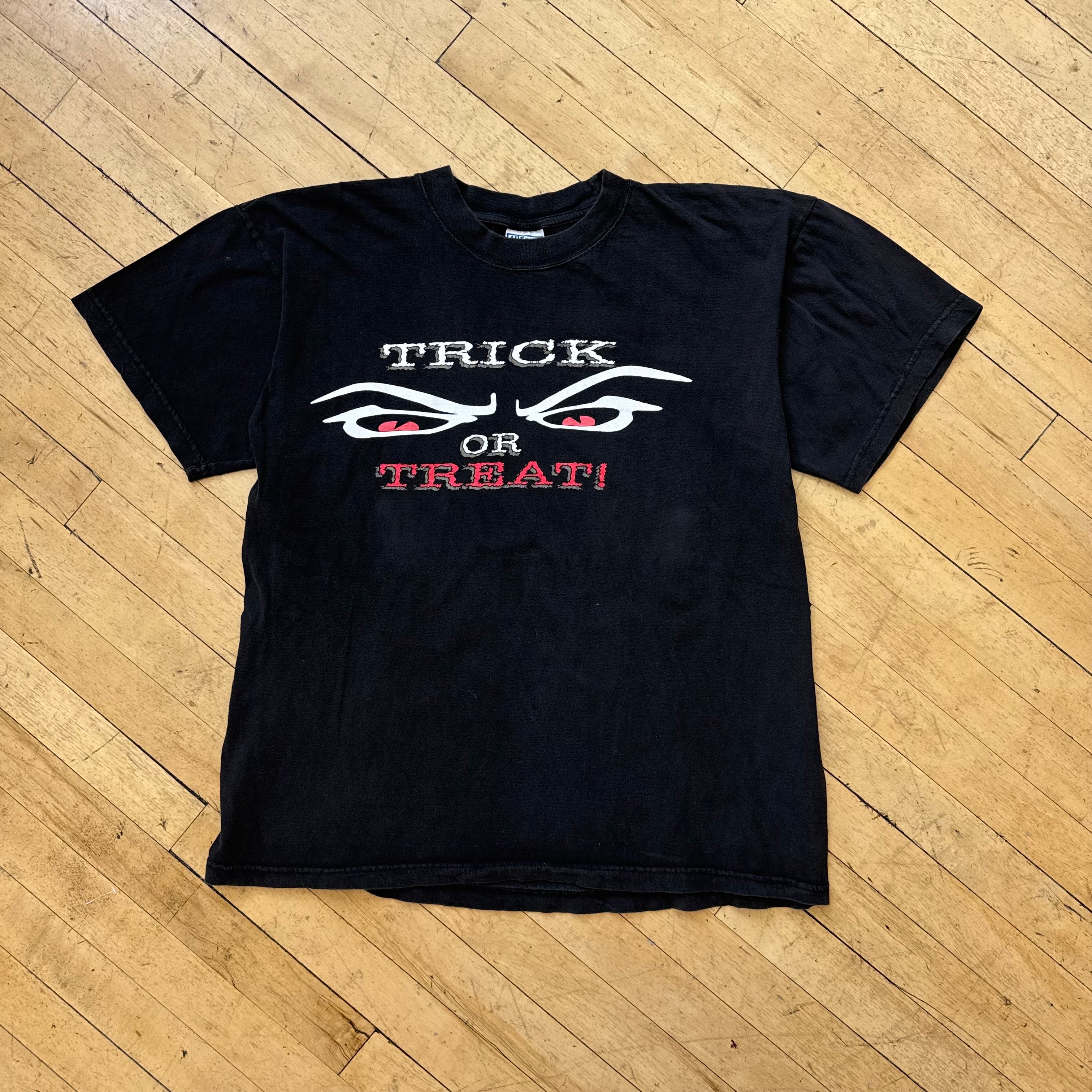Vintage Trick Or Treat T-shirt Sz XL