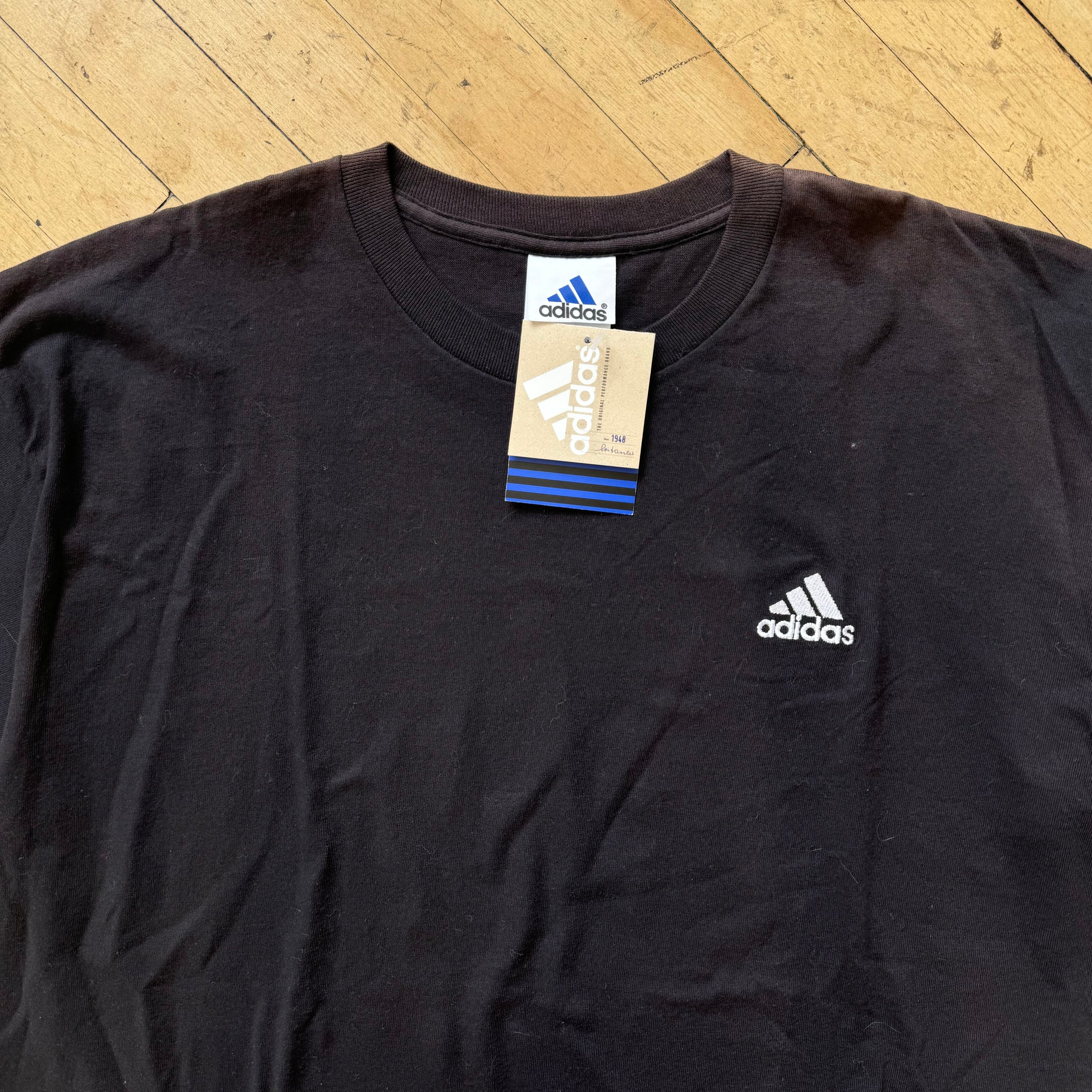 Vintage Adidas Small Logo T-shirt Sz XL