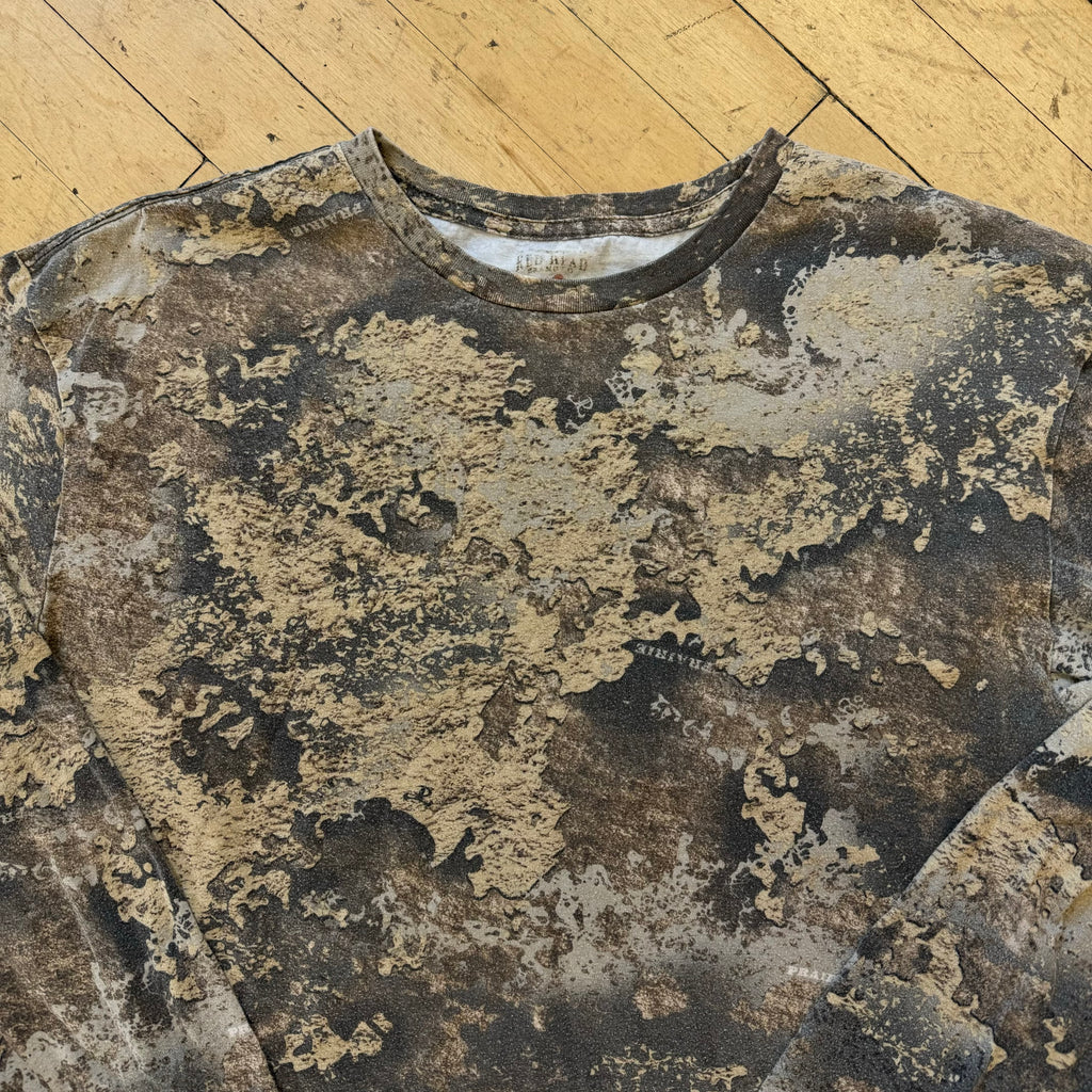 Y2K RedHead Long sleeve Camo T-shirt Sz L