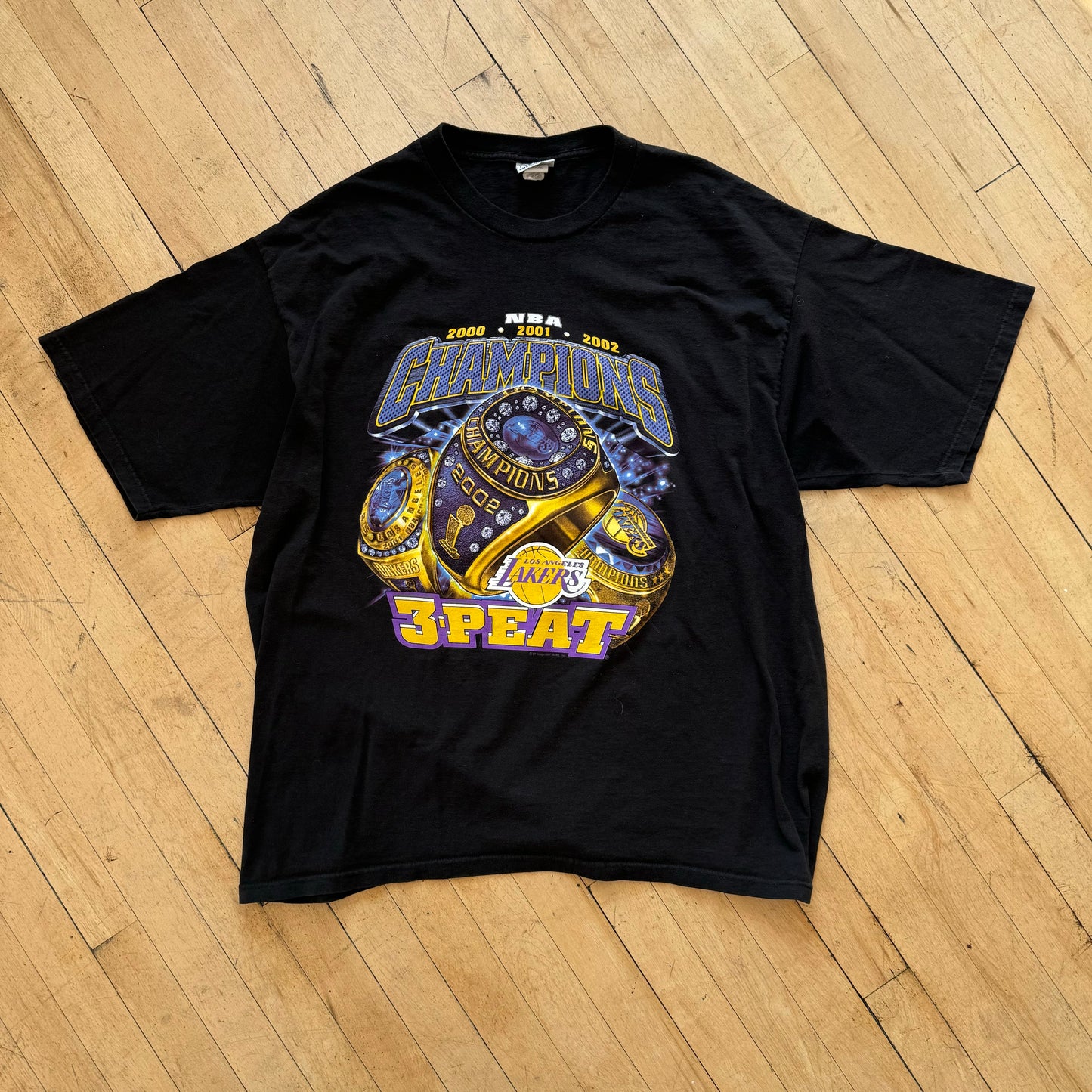Vintage Lee Sports Lakers 3-Peat T-shirt Sz XXL