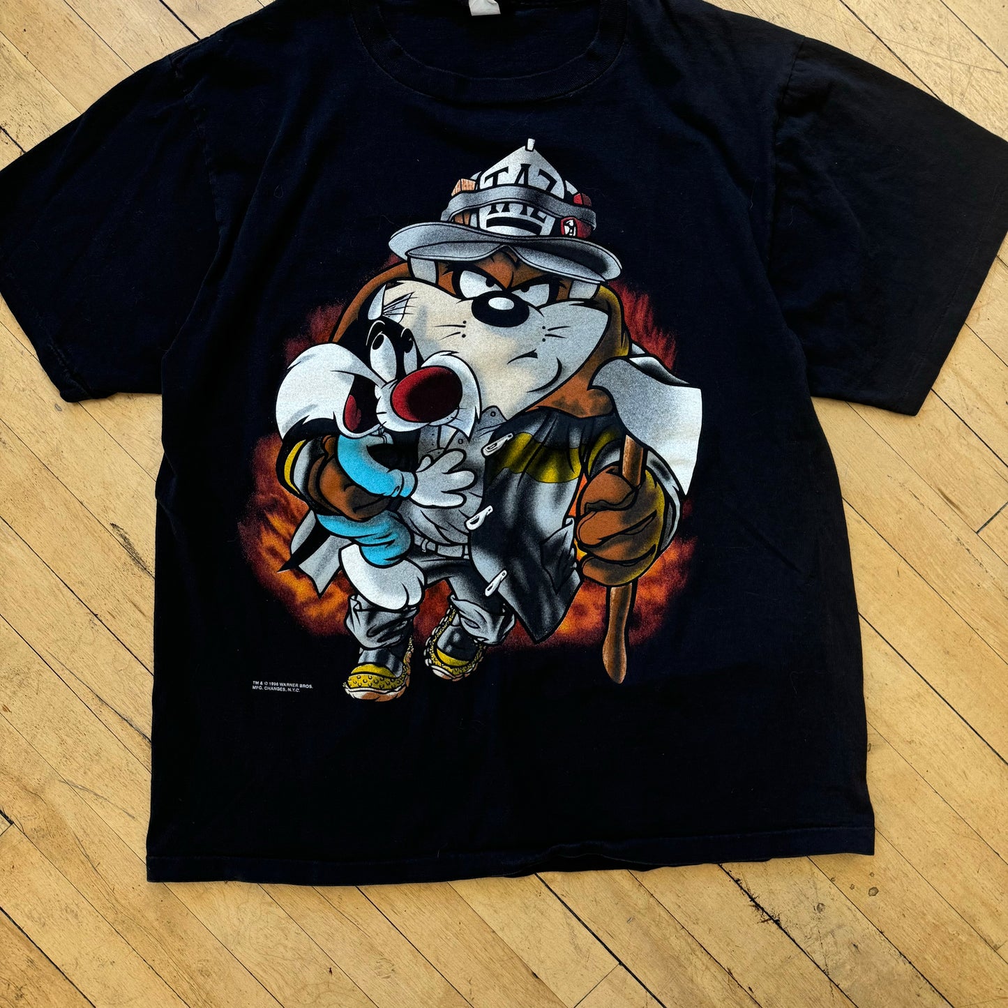 Vintage Looney Tune Taz Fire Fighter T-shirt Sz XL