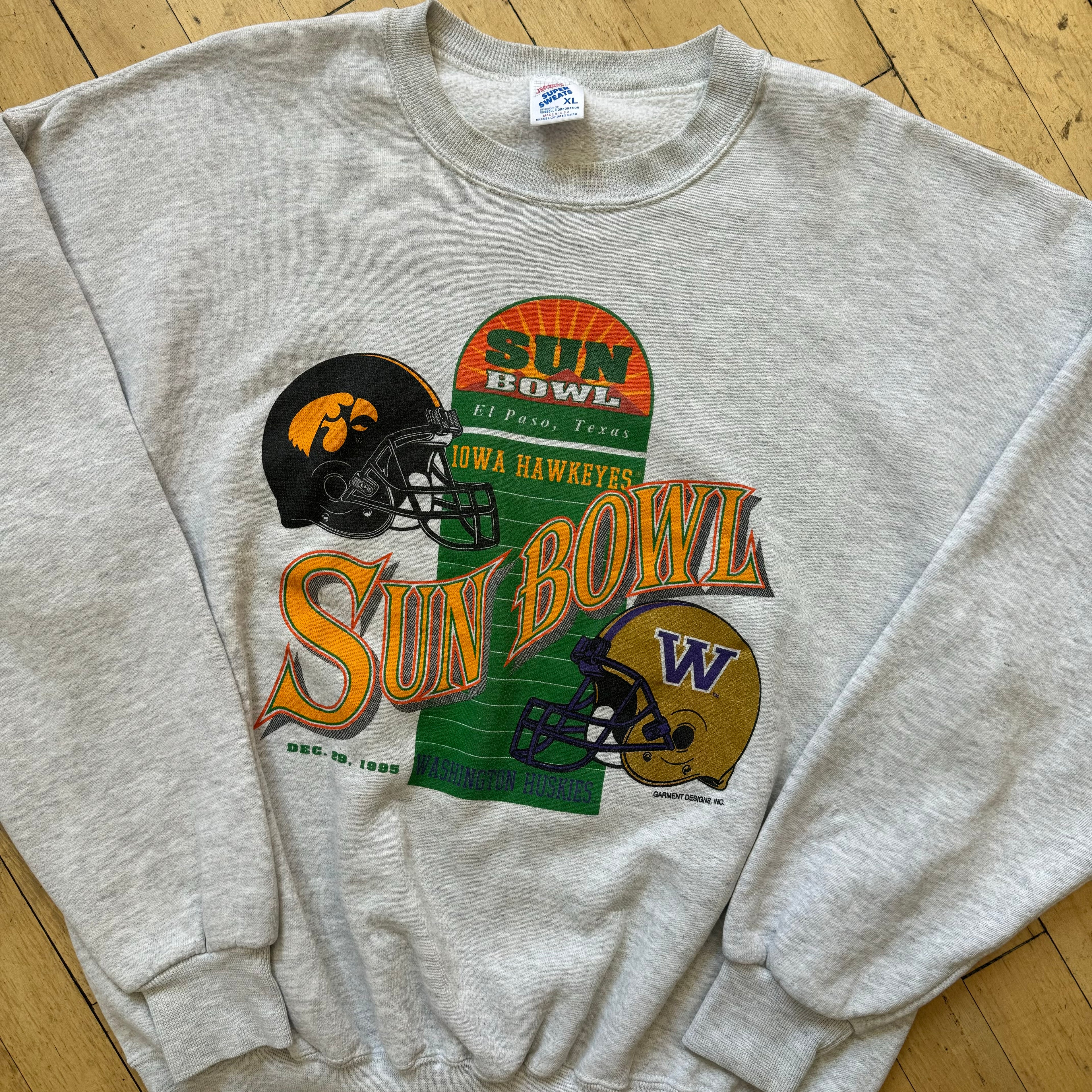 Vintage SunBowl Iowa Hawkeyes Crewneck Sz XL