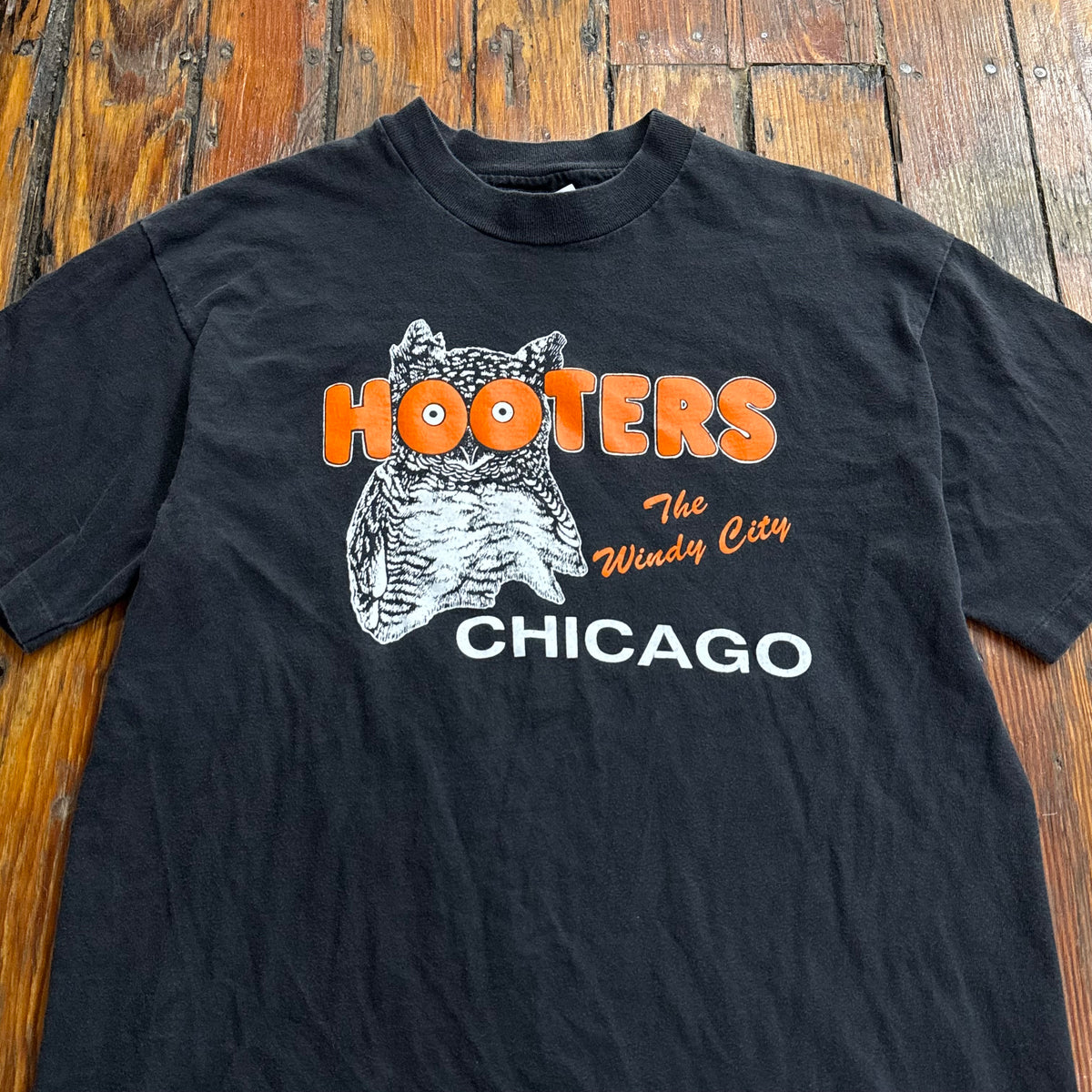 Vintage Hooters Windy City T-shirt Sz S
