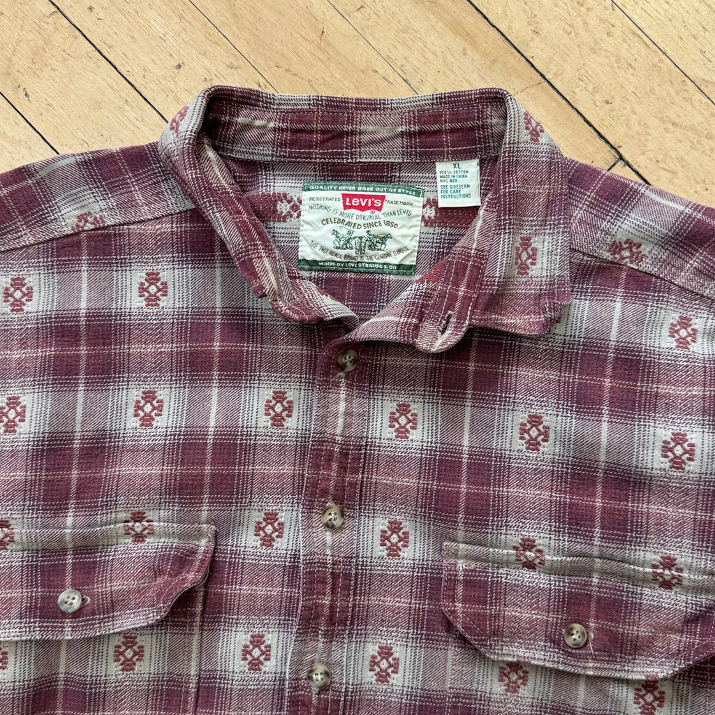 Vintage Levi’s Button Down Patterned Shirt Sz XL
