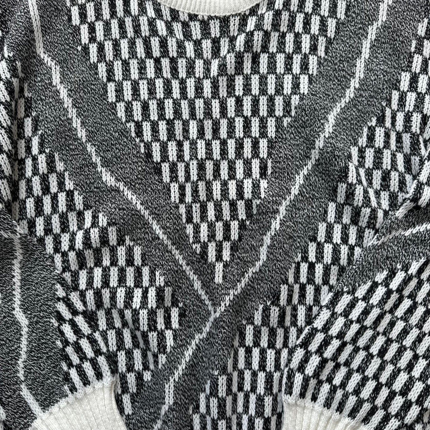 Vintage Knit Network Black & White Sweater Sz M