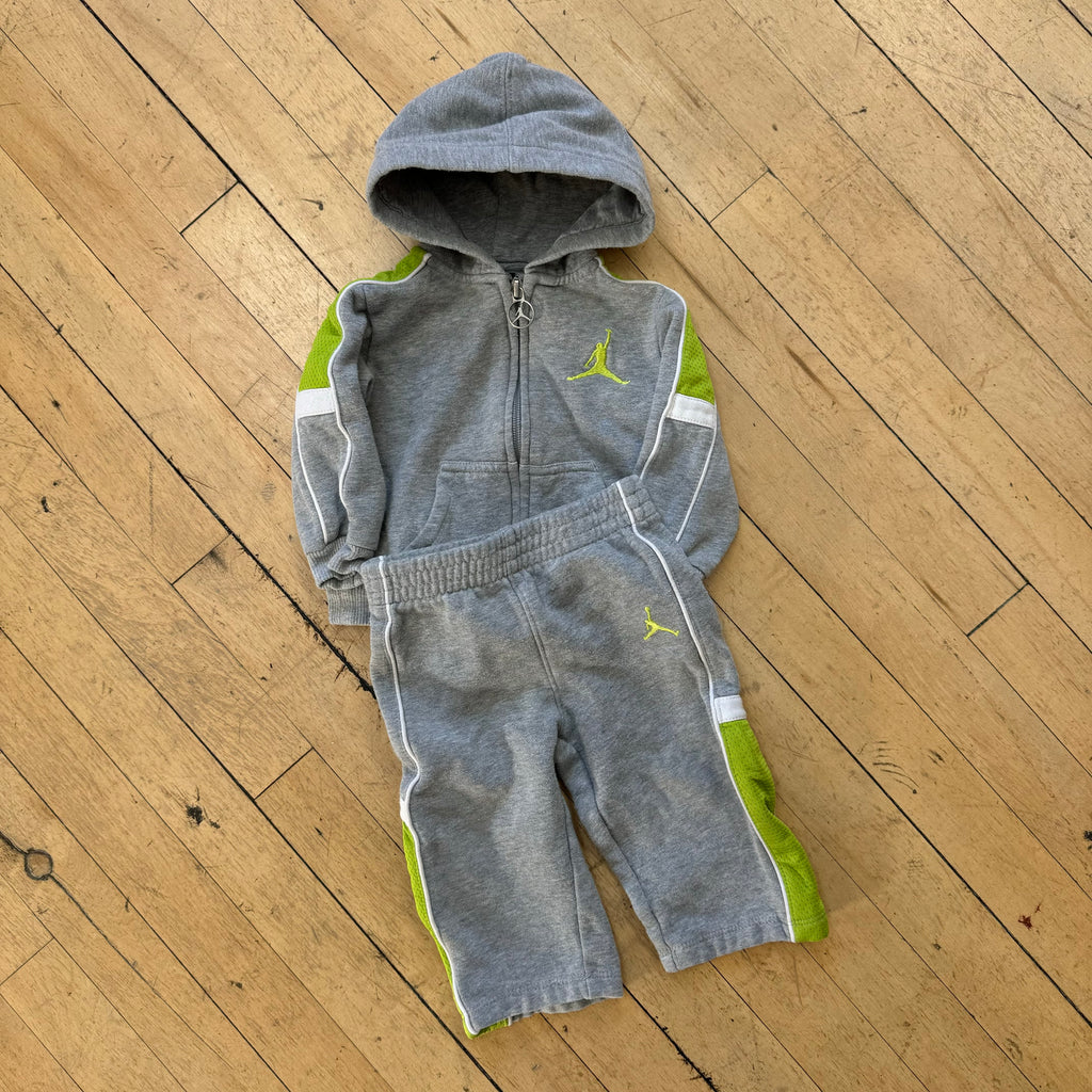2000s Jordan Sweatsuit Jacket & Pants Sz 12M