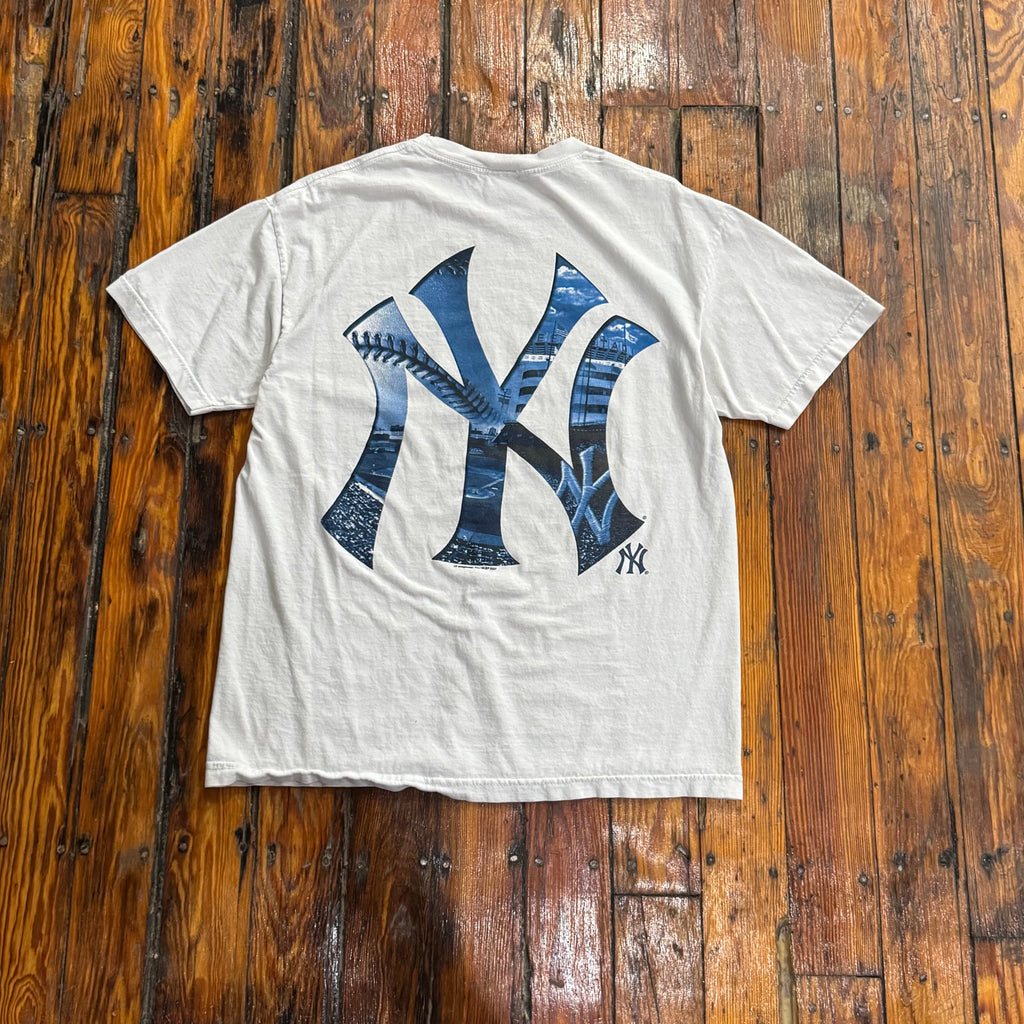 Vintage Lee Sports Yankees T-shirt Sz M