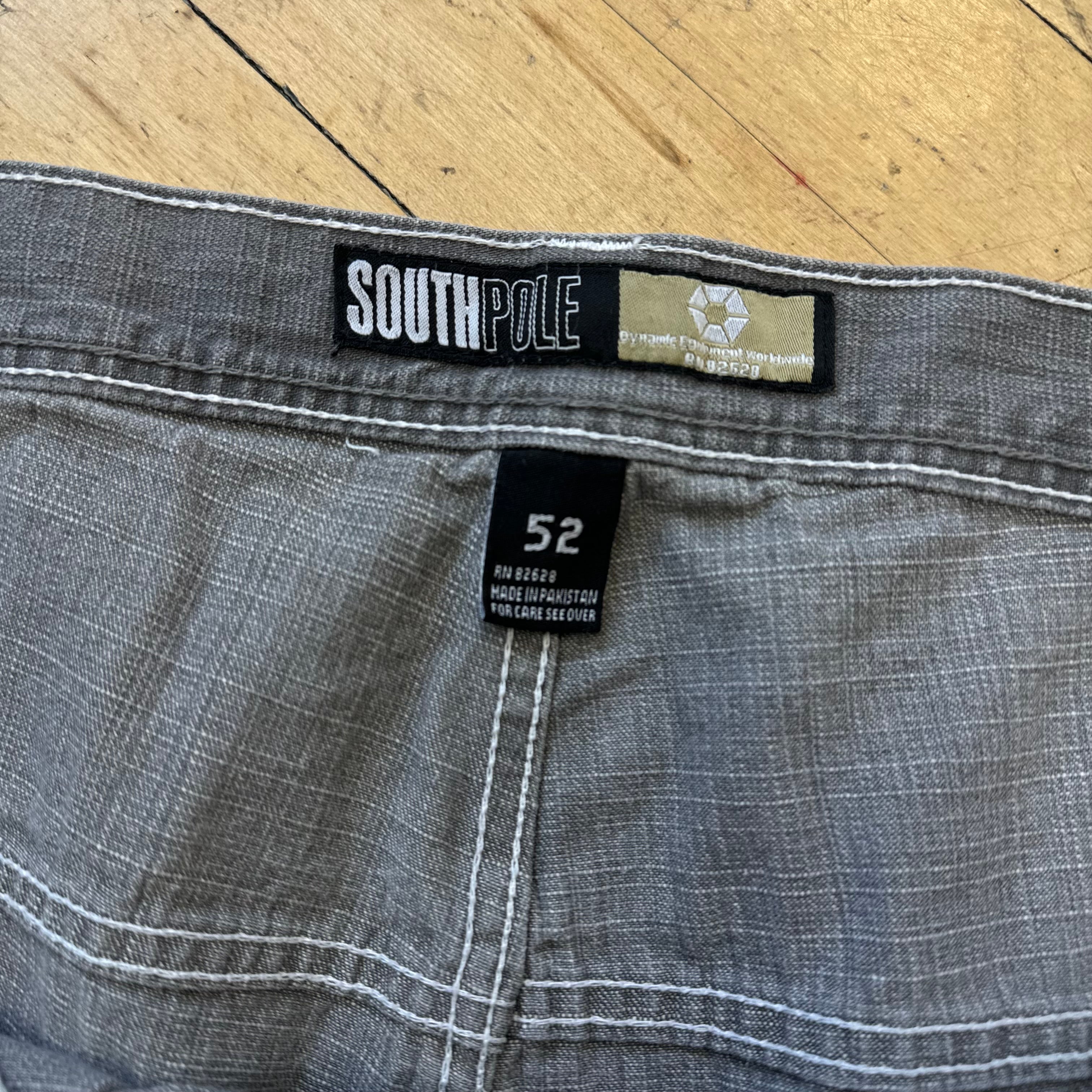 Y2K Gray SouthPole Baggy Denim Jeans Sz 52