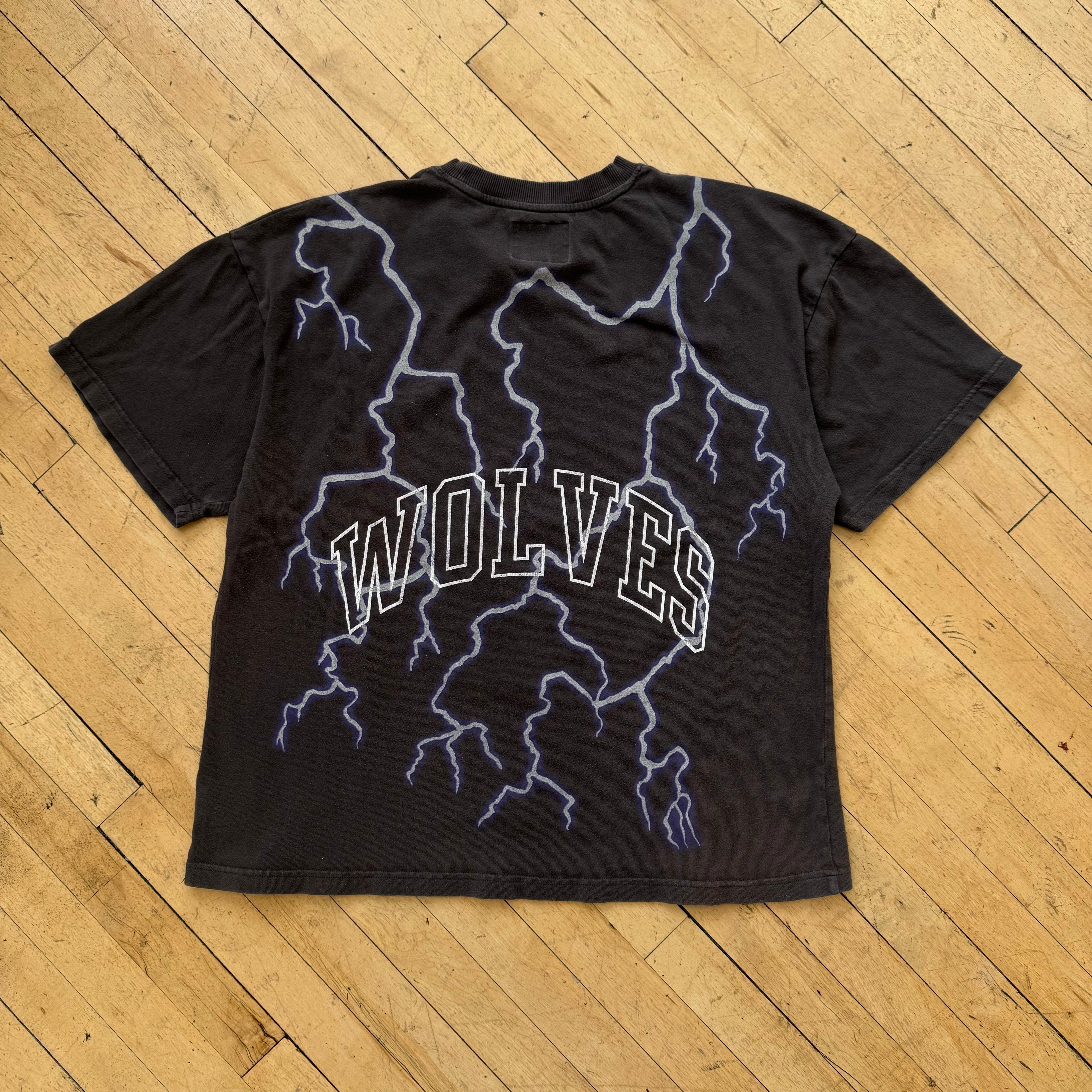 Wolves Club Lighting T-shirt Sz L