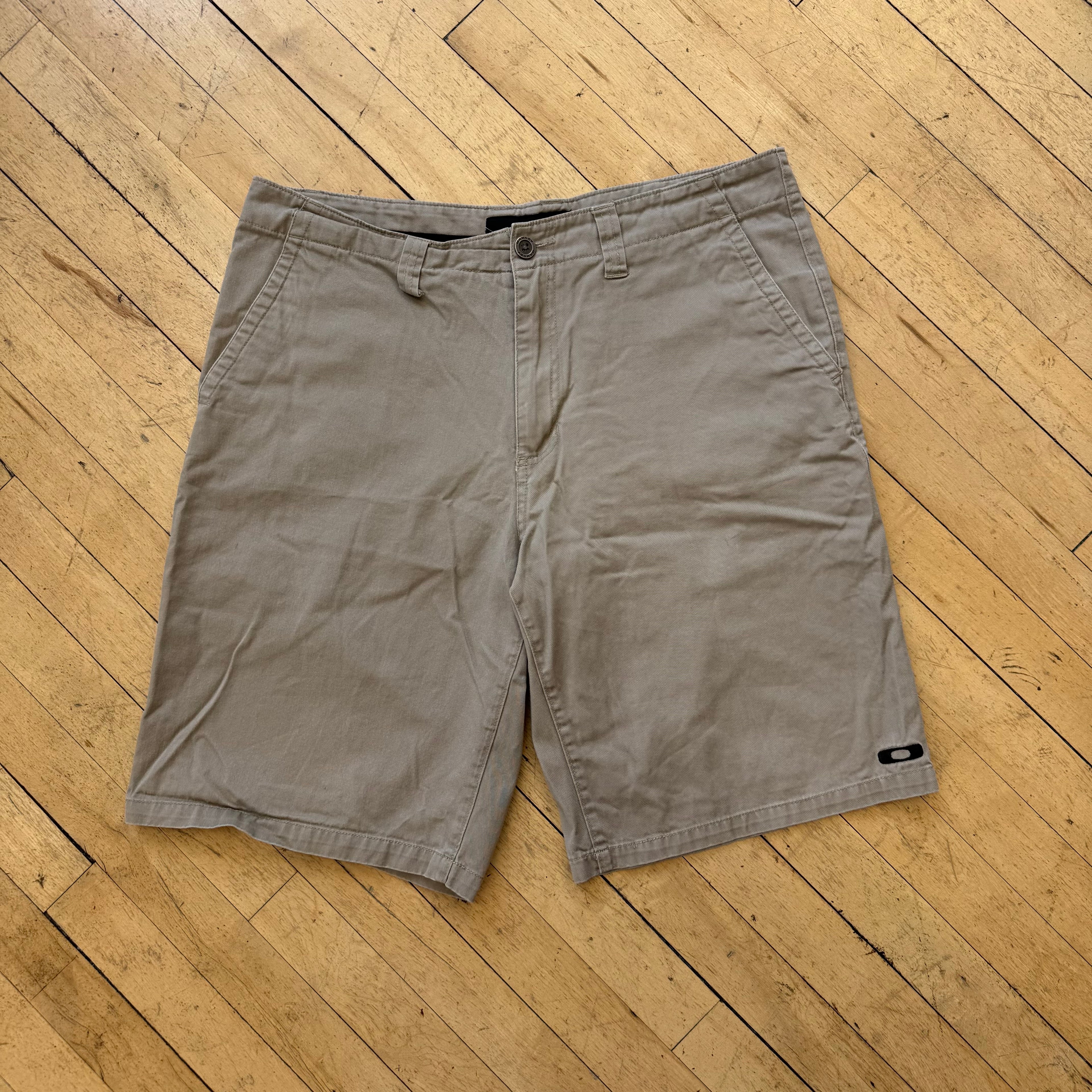 Y2K Oakley Khaki Shorts Sz 36