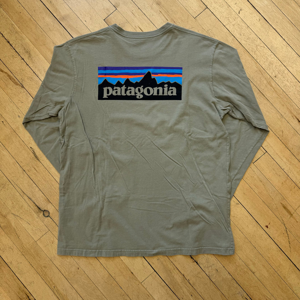 Patagonia Long Sleeve SpellOut T-shirt Sz L