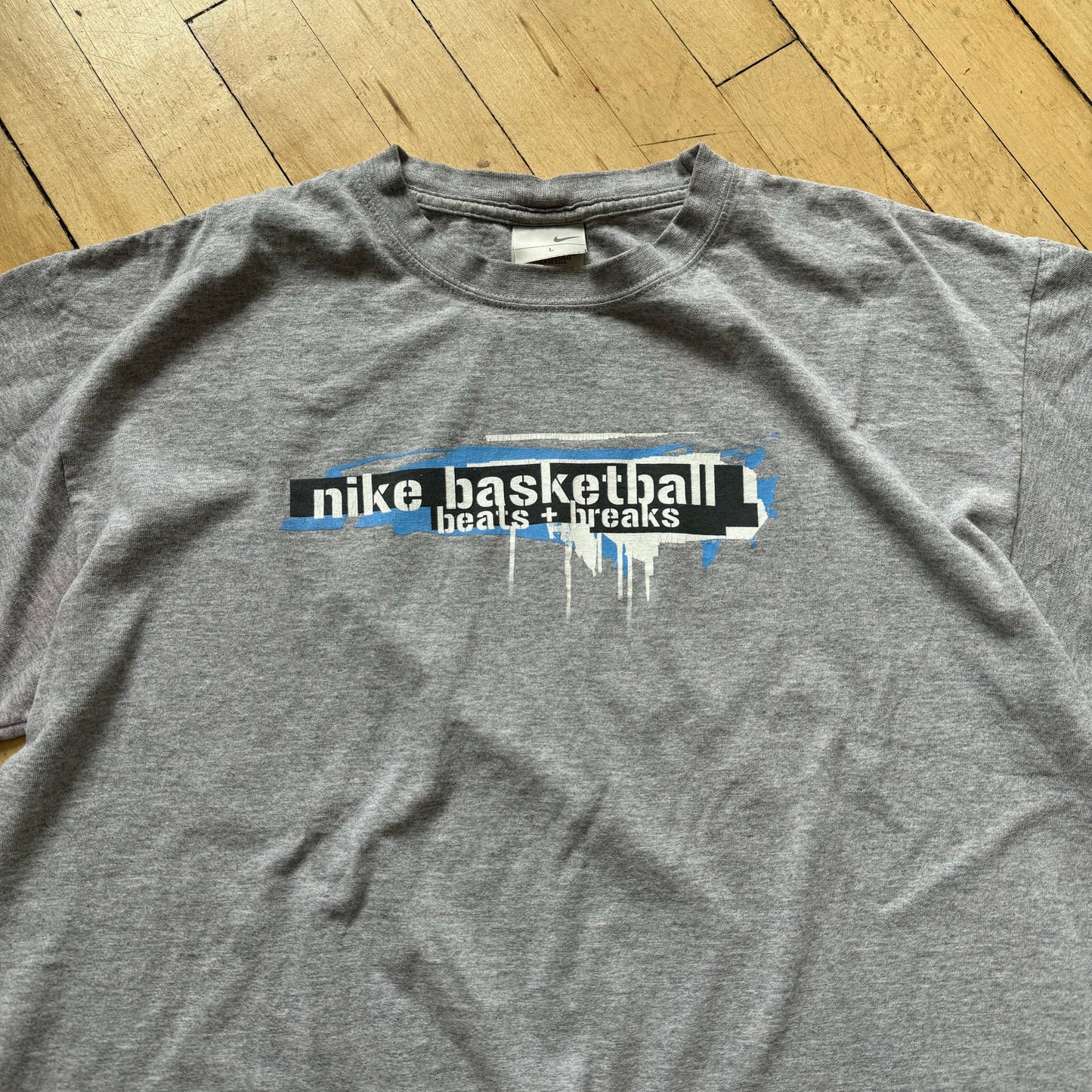 Vintage Y2K Nike basketball T-shirt Sz L