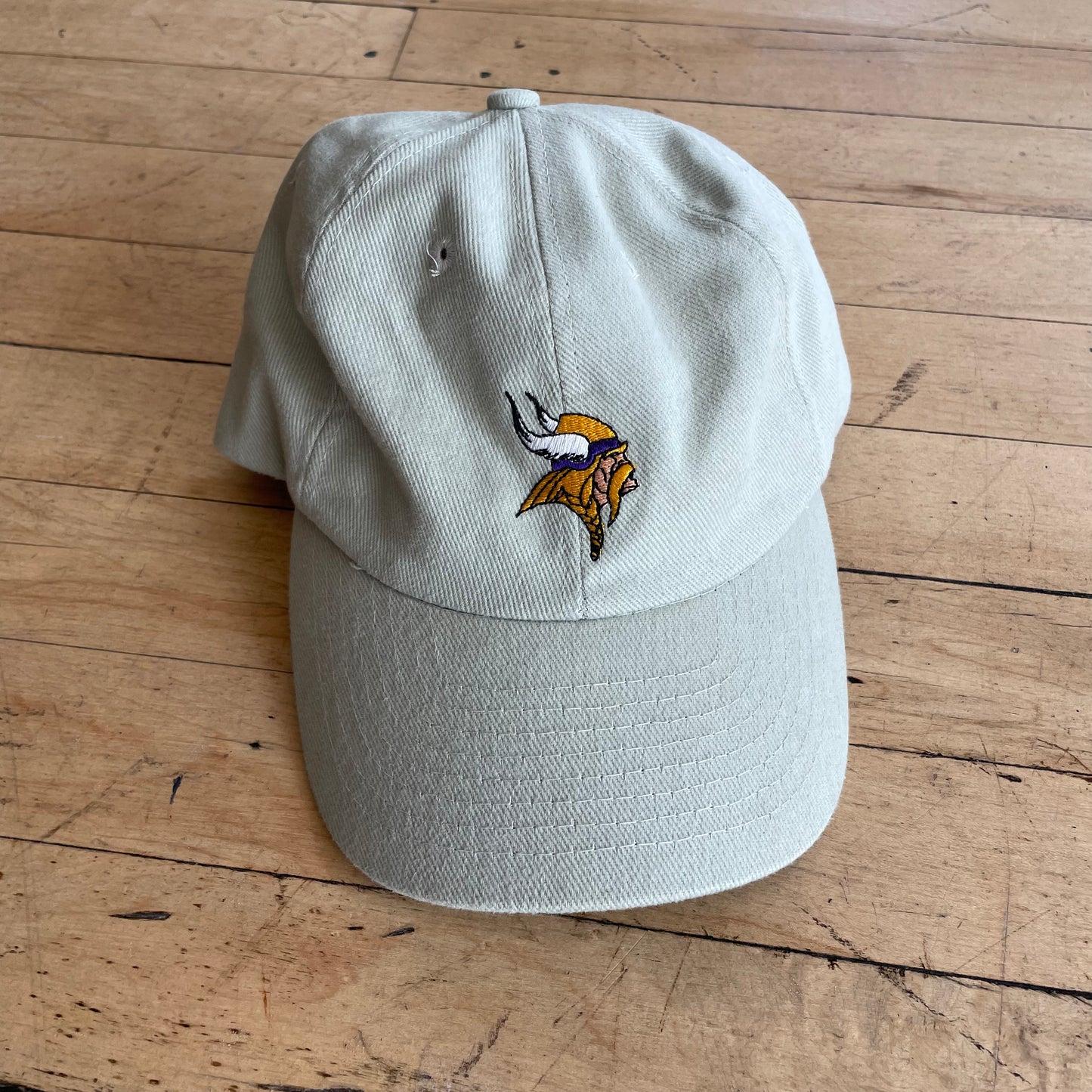 Simple Logo Vikings Hat